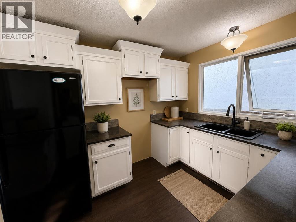 185 Pensacola Court W - 2