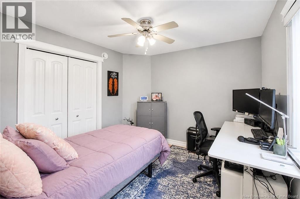 27 Clement Avenue - 16