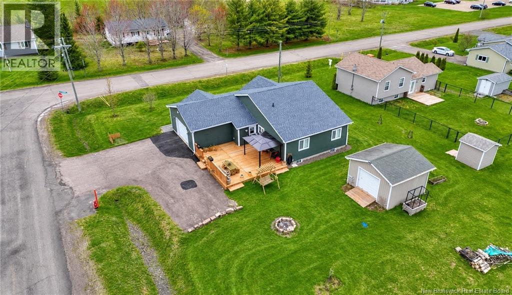 27 Clement Avenue - 2