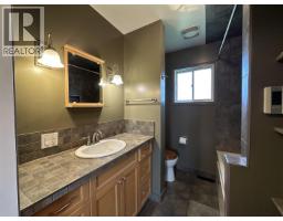 10312 104 Avenue, Fort St  John, BC V1J2K7 Photo 12