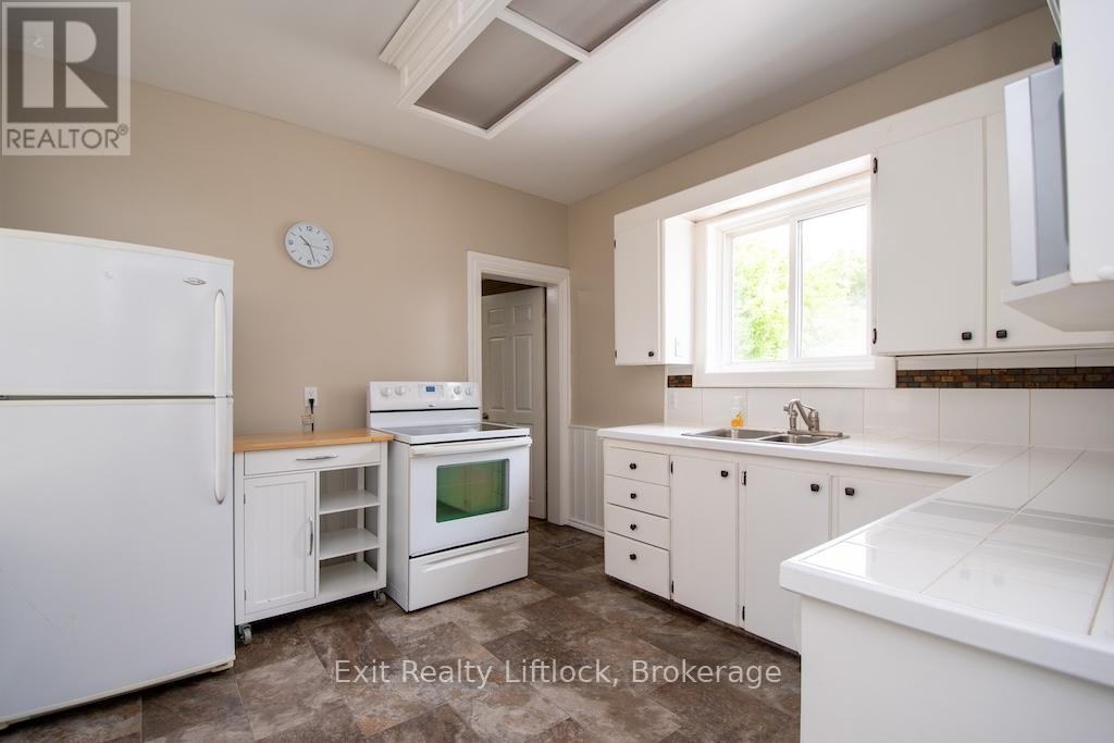849 WATER STREET - Image 11