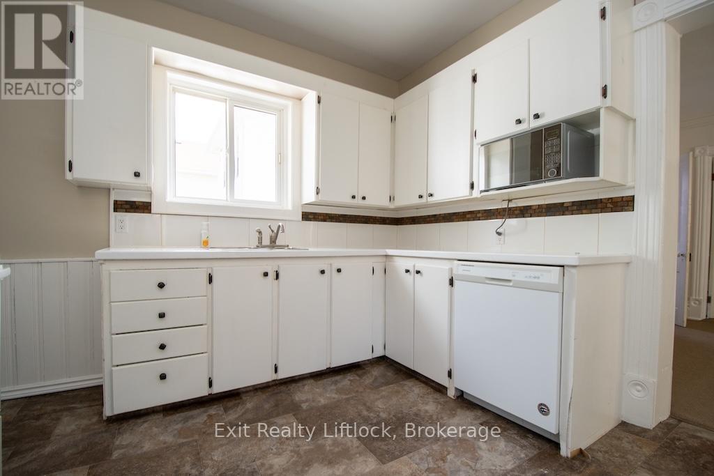849 WATER STREET - Image 9