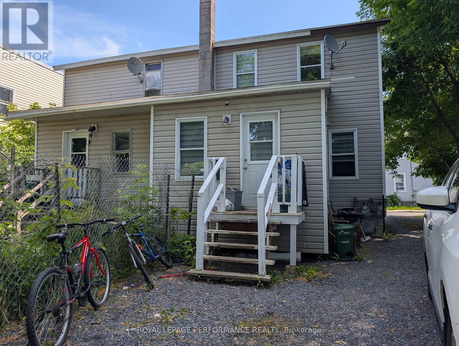 307-309 PRINCE ARTHURE STREET - 4