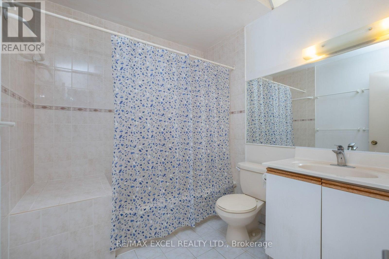 68 APPLEGATE CRESCENT - 16