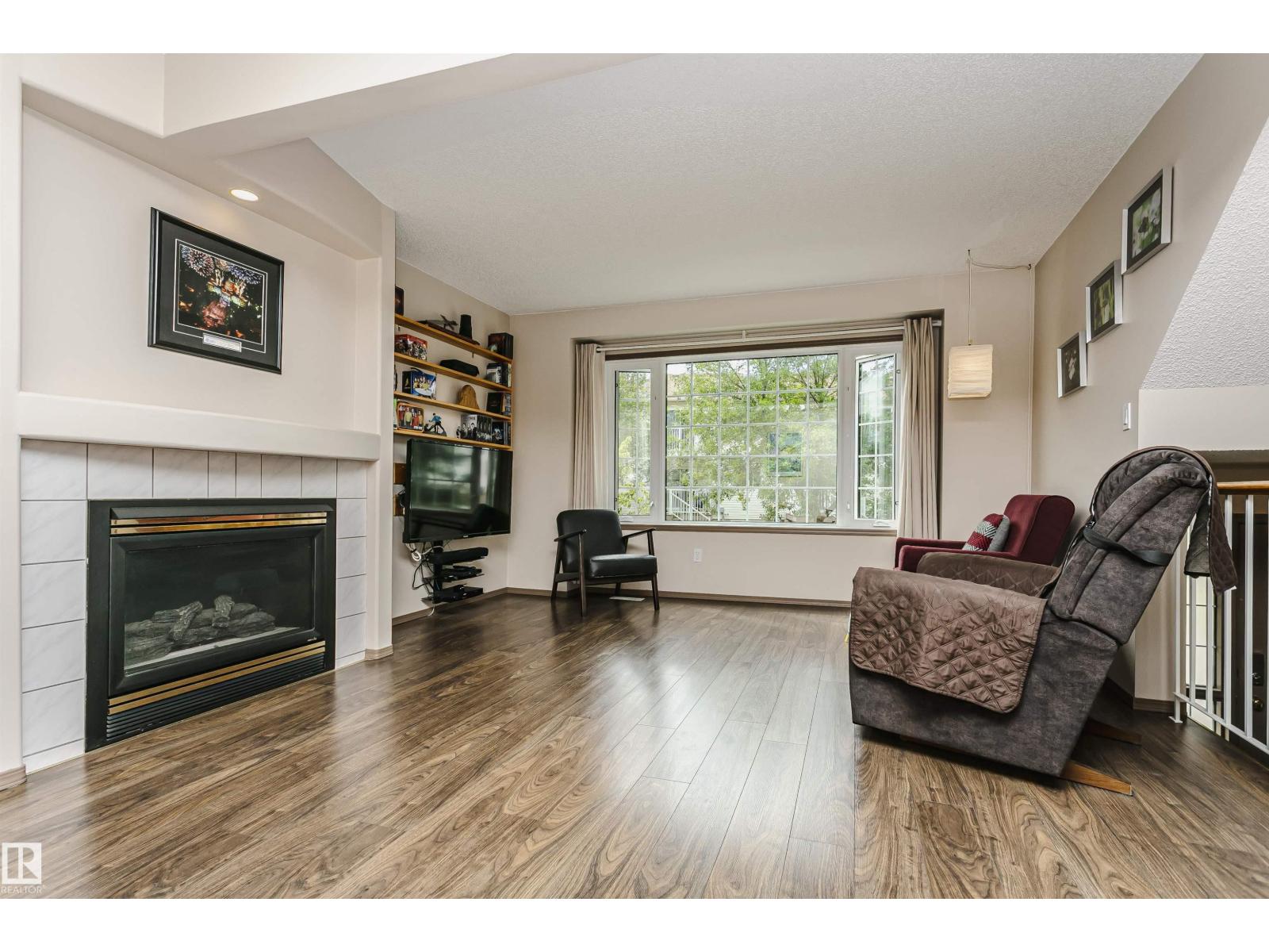 #42 9630 176 ST NW - 7