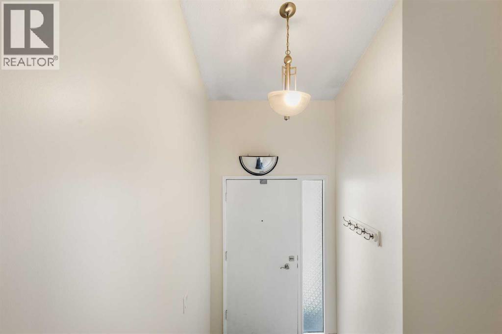 1305 Glenmore Trail Southwest - Photo 10