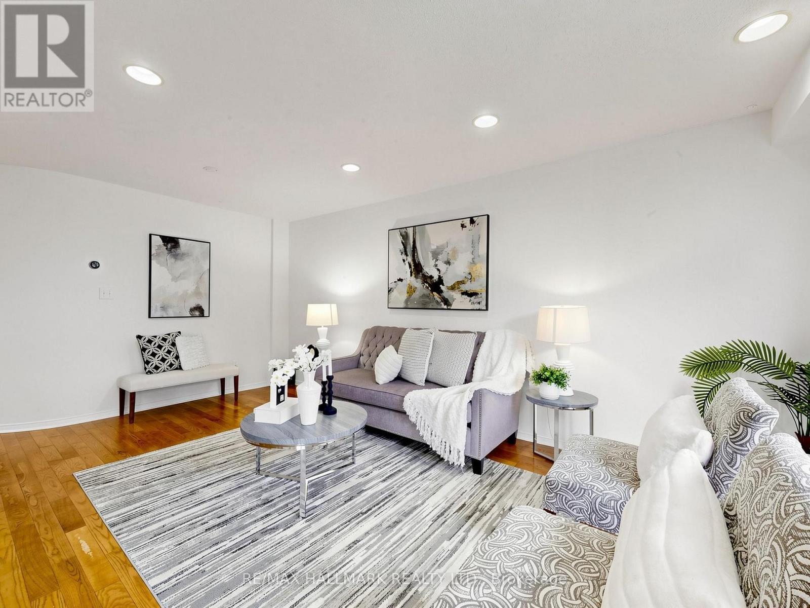 12 STOKELY CRESCENT - Image 10