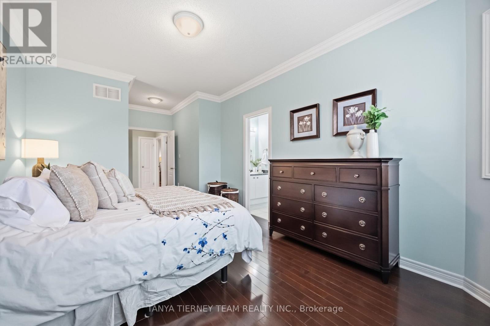915 BLACK CHERRY DRIVE - Image 26