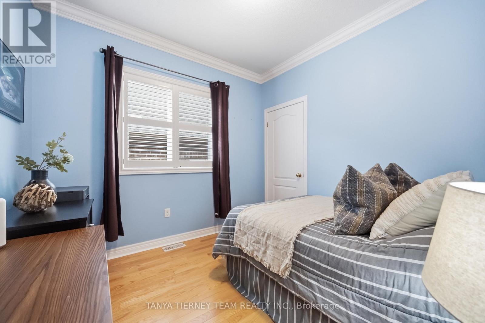 915 BLACK CHERRY DRIVE - Image 30