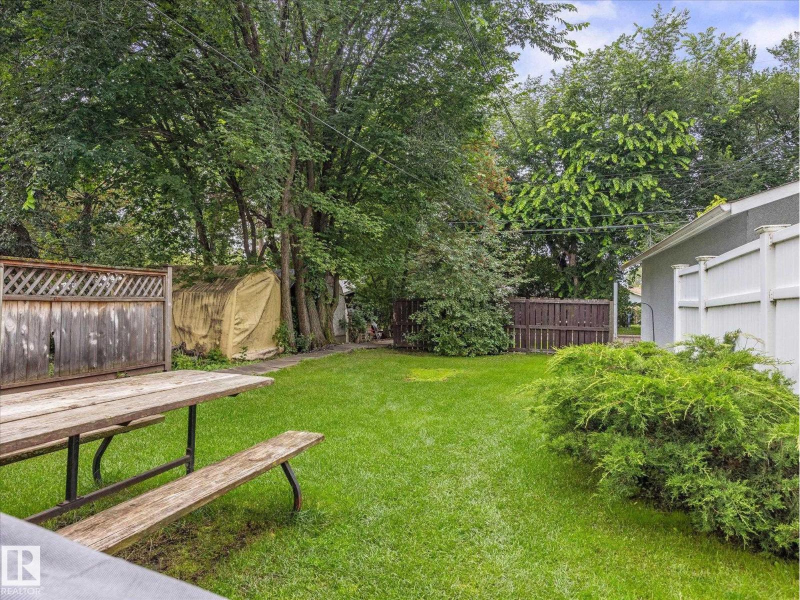 57 GARDEN Crescent - Photo 18