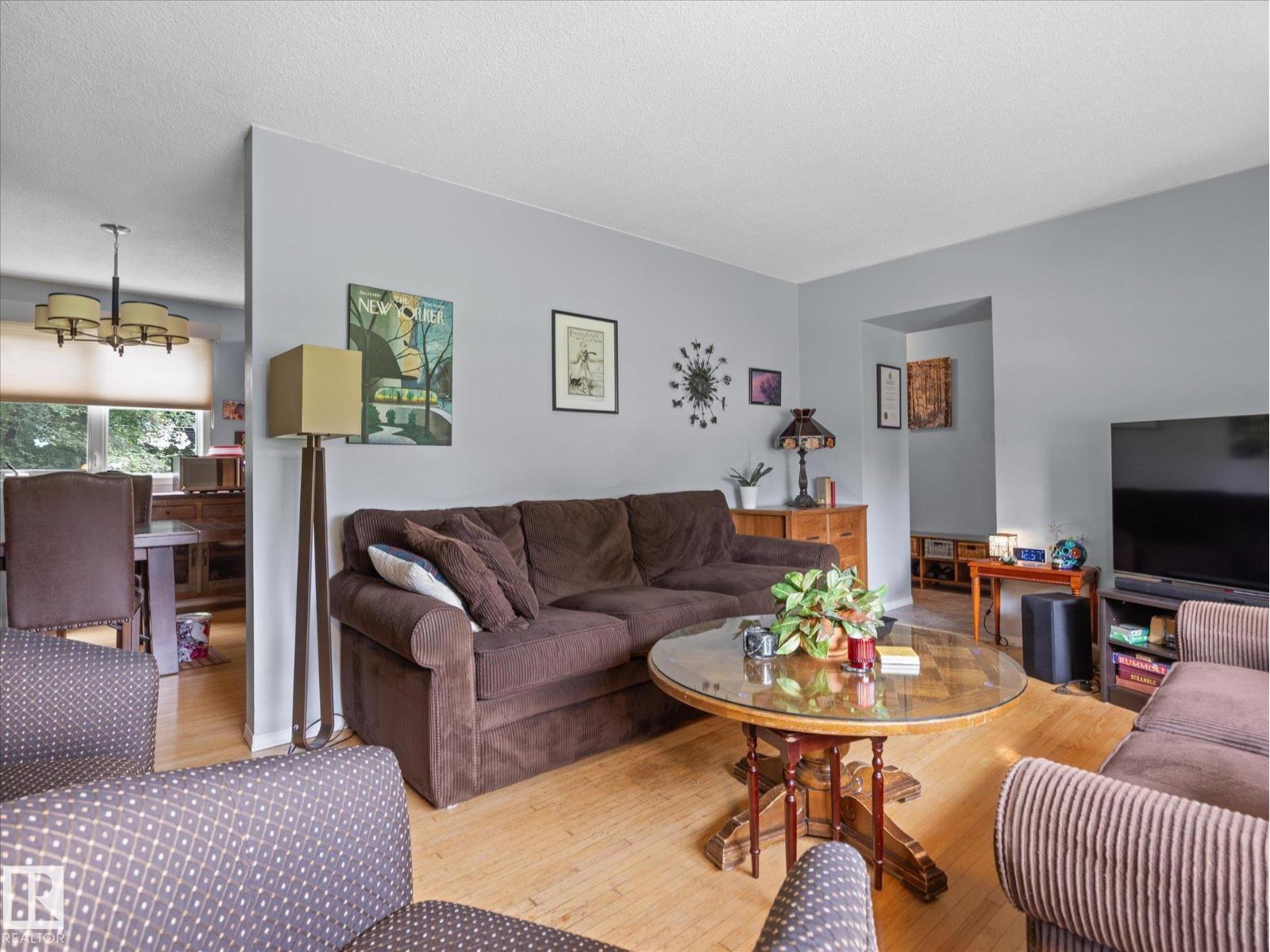 57 GARDEN Crescent - Photo 6