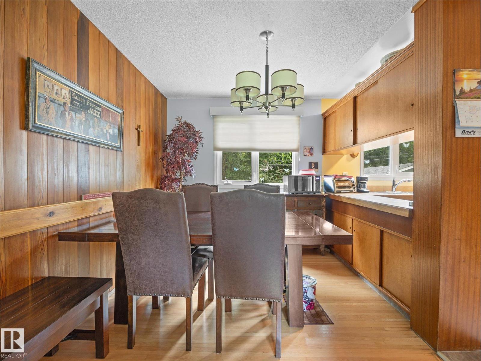 57 GARDEN Crescent - Photo 8