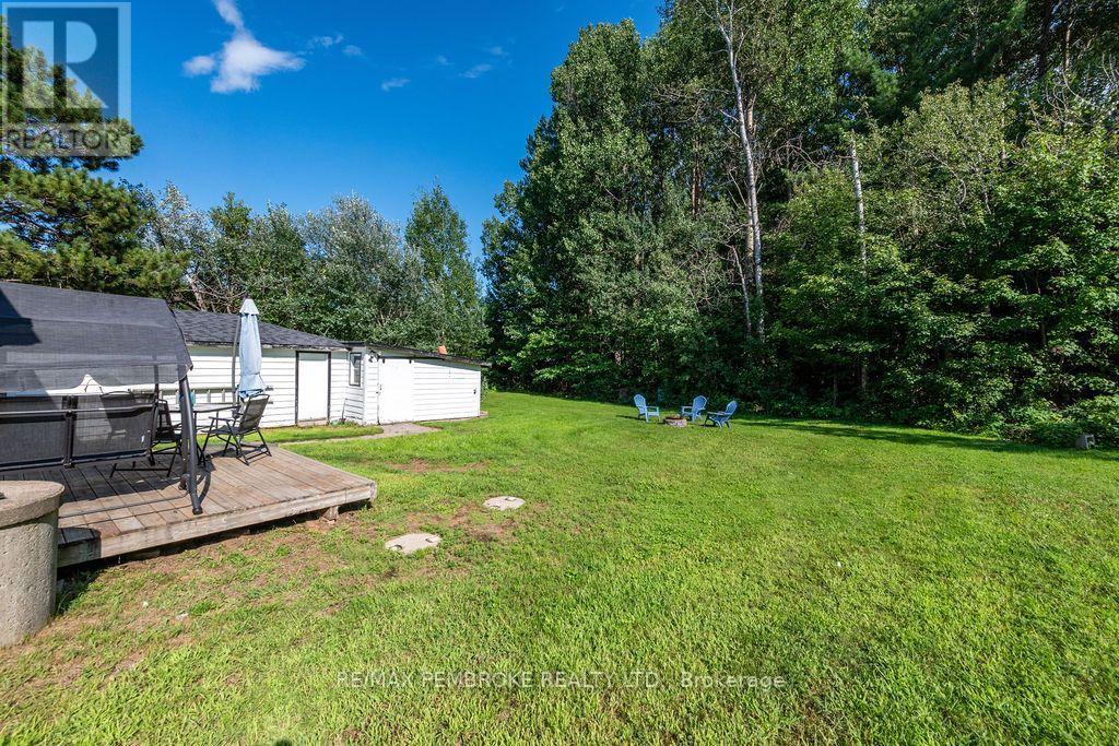 2 Bed, 1 Bath House for Sale in Petawawa – 1 NEW STREET, Petawawa – MLS# X13676172 - Image 28
