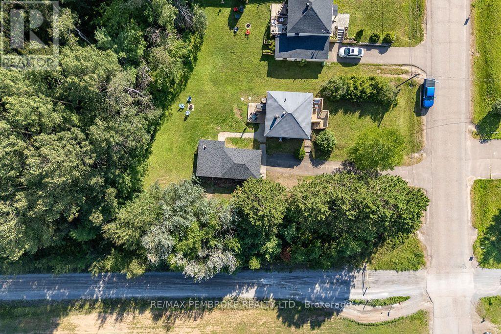 2 Bed, 1 Bath House for Sale in Petawawa – 1 NEW STREET, Petawawa – MLS# X13676172 - Image 37