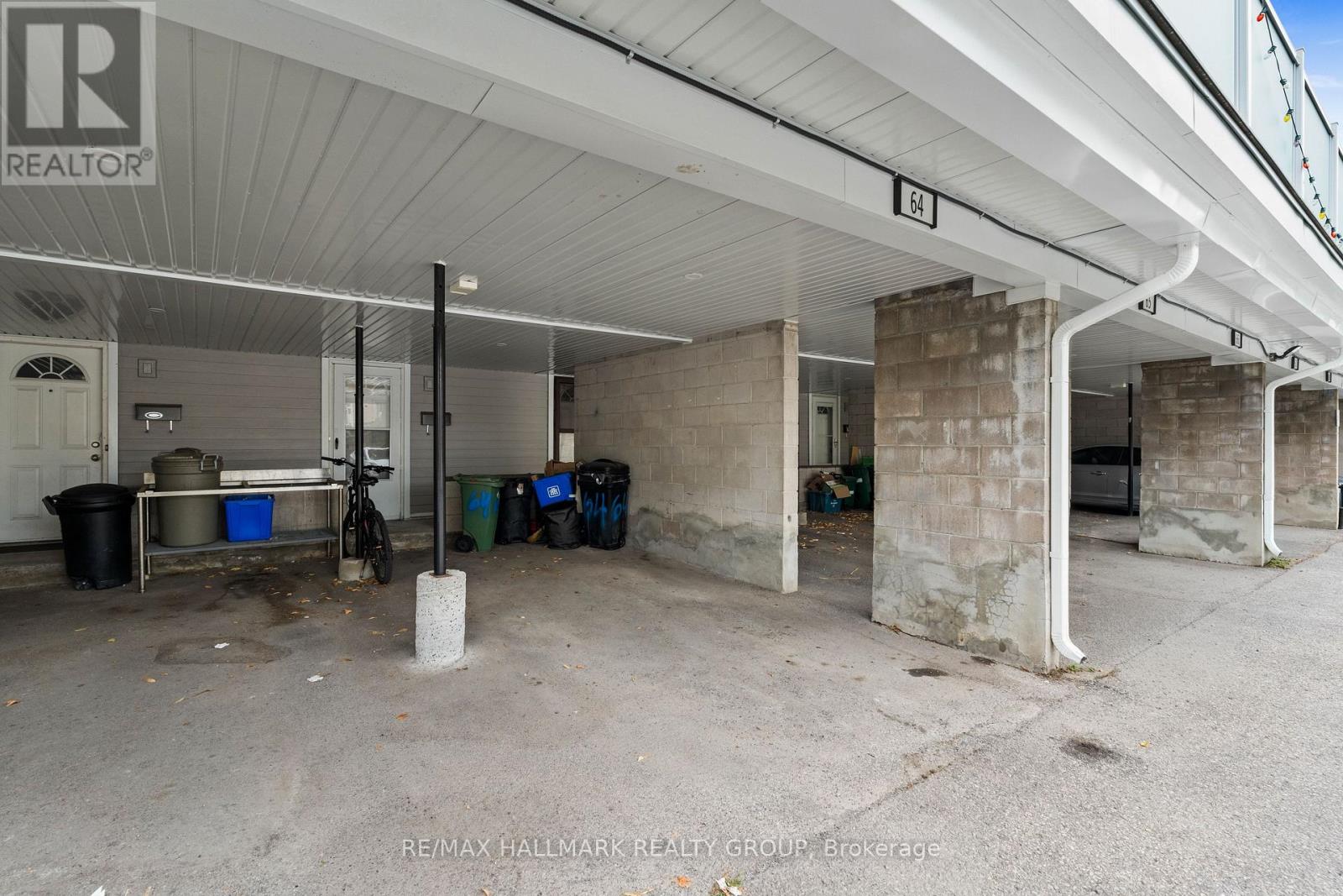 #64 3415 UPLANDS DRIVE - 4