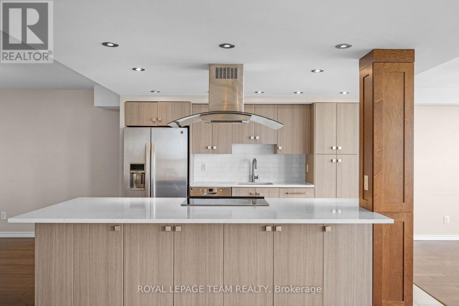 #2408 1500 RIVERSIDE DRIVE - 15