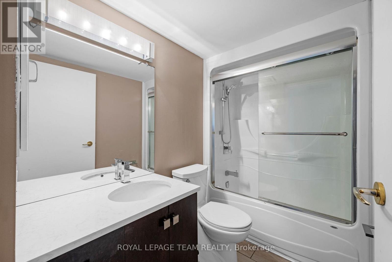 2 Bed, 2 Bath House for Sale in Ottawa – 2408 – 1500 RIVERSIDE DRIVE, Ottawa – MLS# X13676026 - Image 27