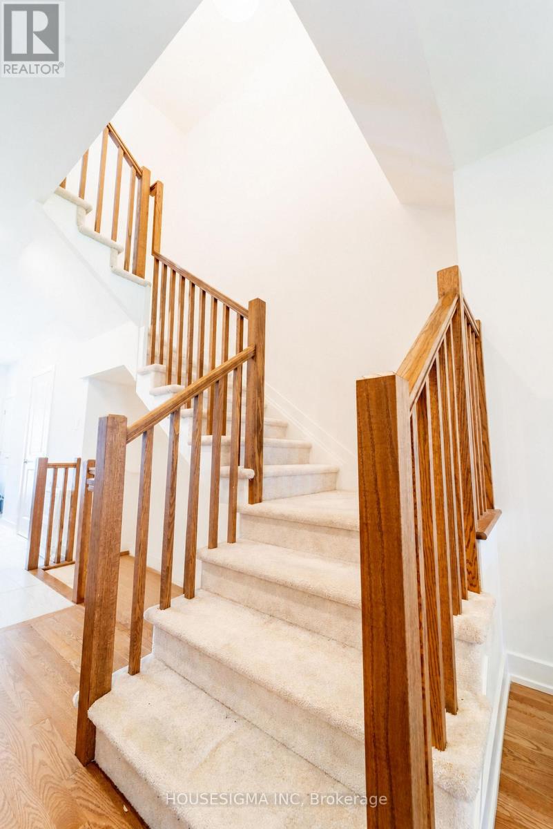 3 Bed, 3 Bath House for Sale in Ottawa – 74 NETTLE CRESCENT, Ottawa – MLS# X13676058 - Image 12