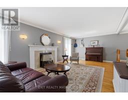 Family room - 1196 400 Route, Russell, ON K0A1W0 Photo 13