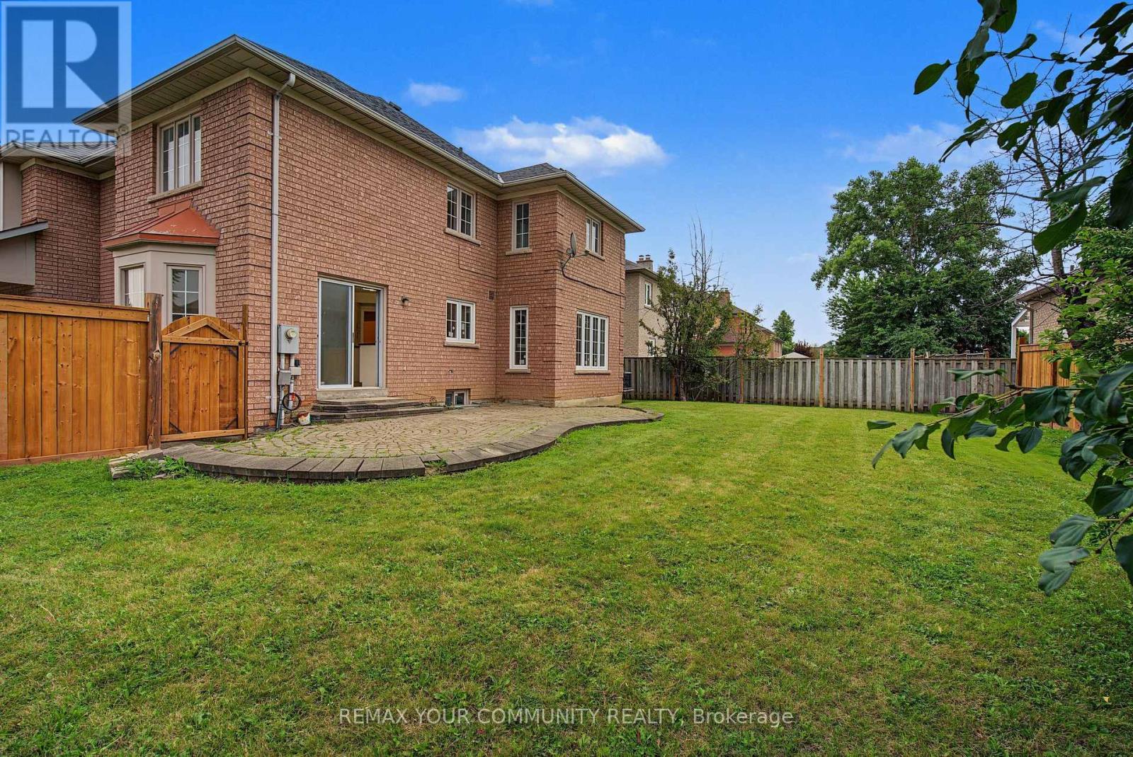 20 FERN AVENUE - 44