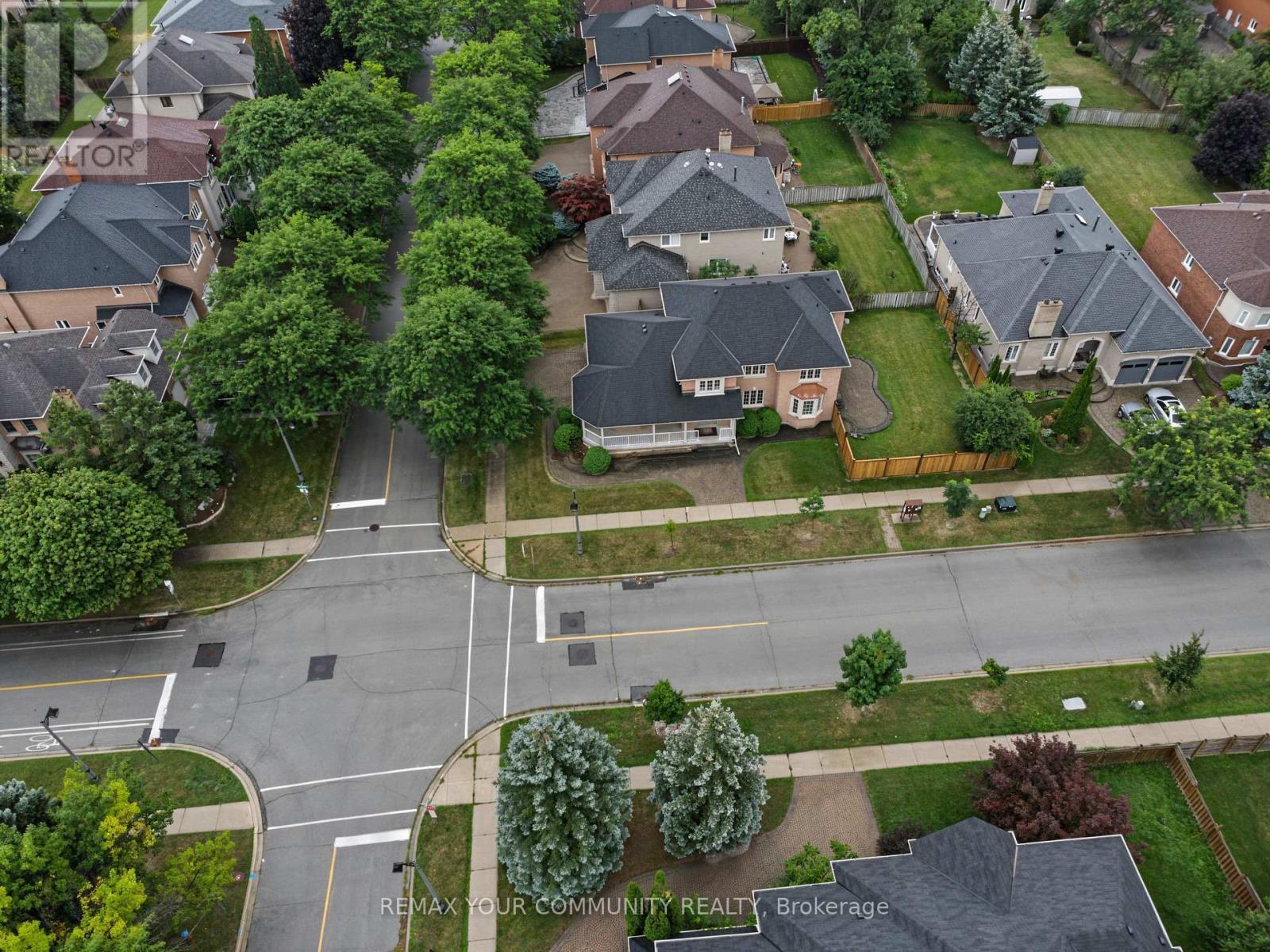20 FERN AVENUE - 48