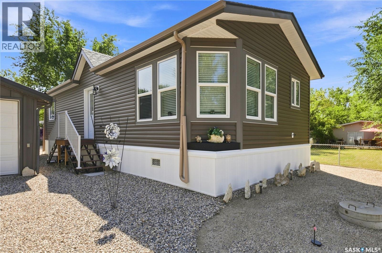 109 Lakeview DRIVE - 4