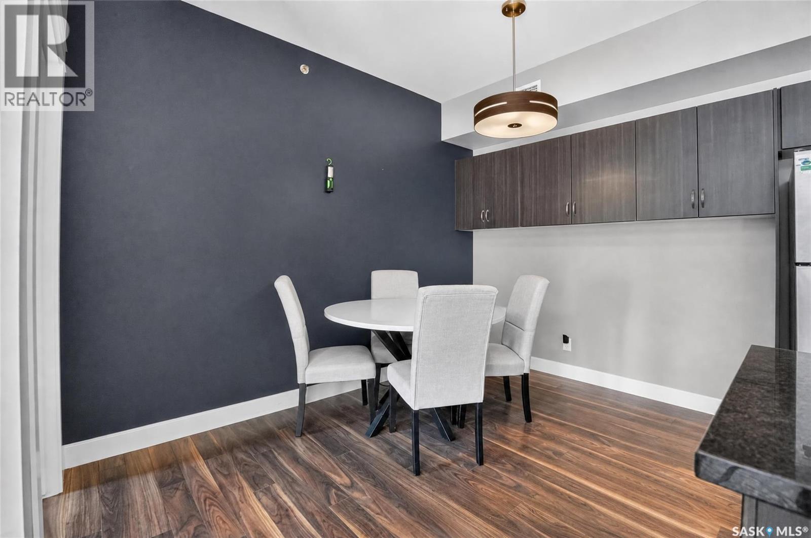 #302 721 8th STREET E - 13
