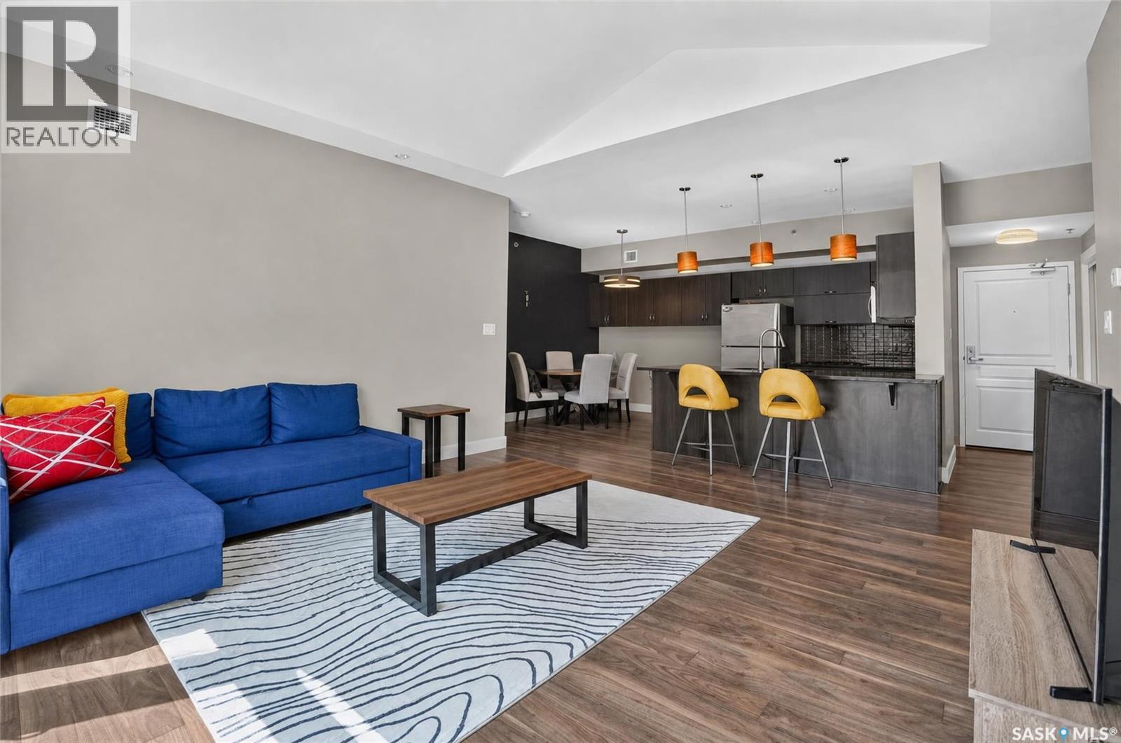 #302 721 8th STREET E - 15
