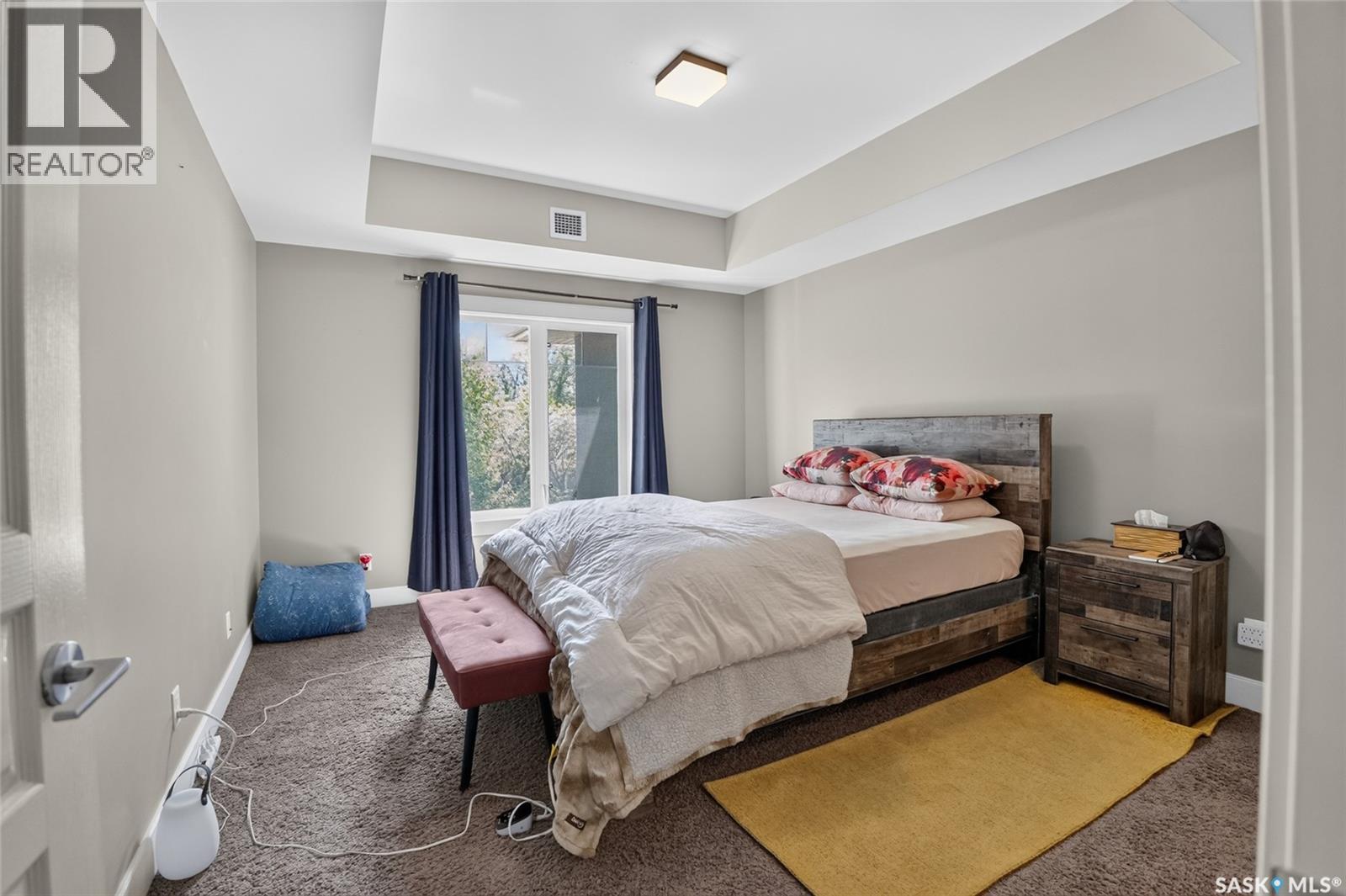 #302 721 8th STREET E - 21