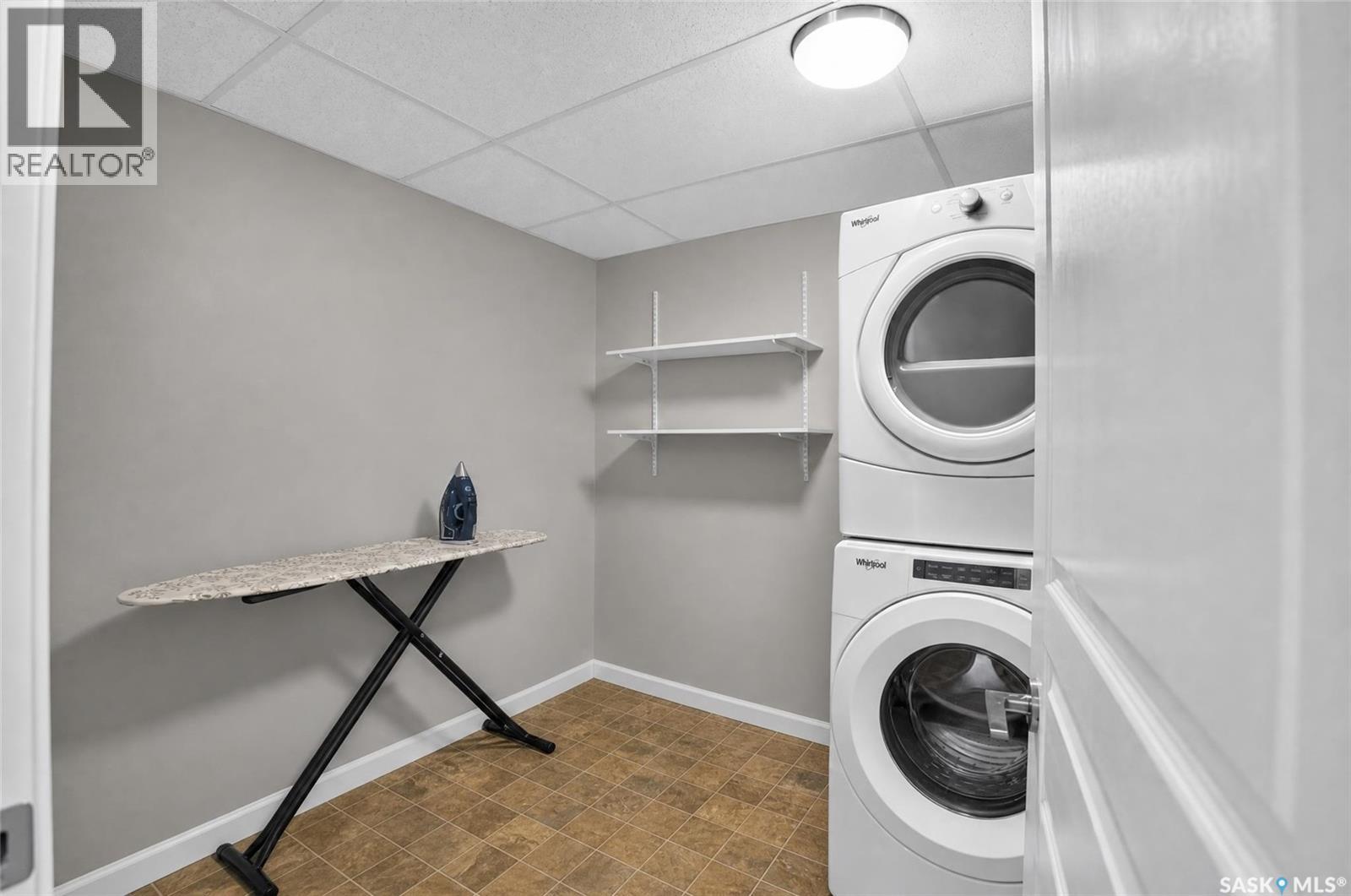 #302 721 8th STREET E - Image 34
