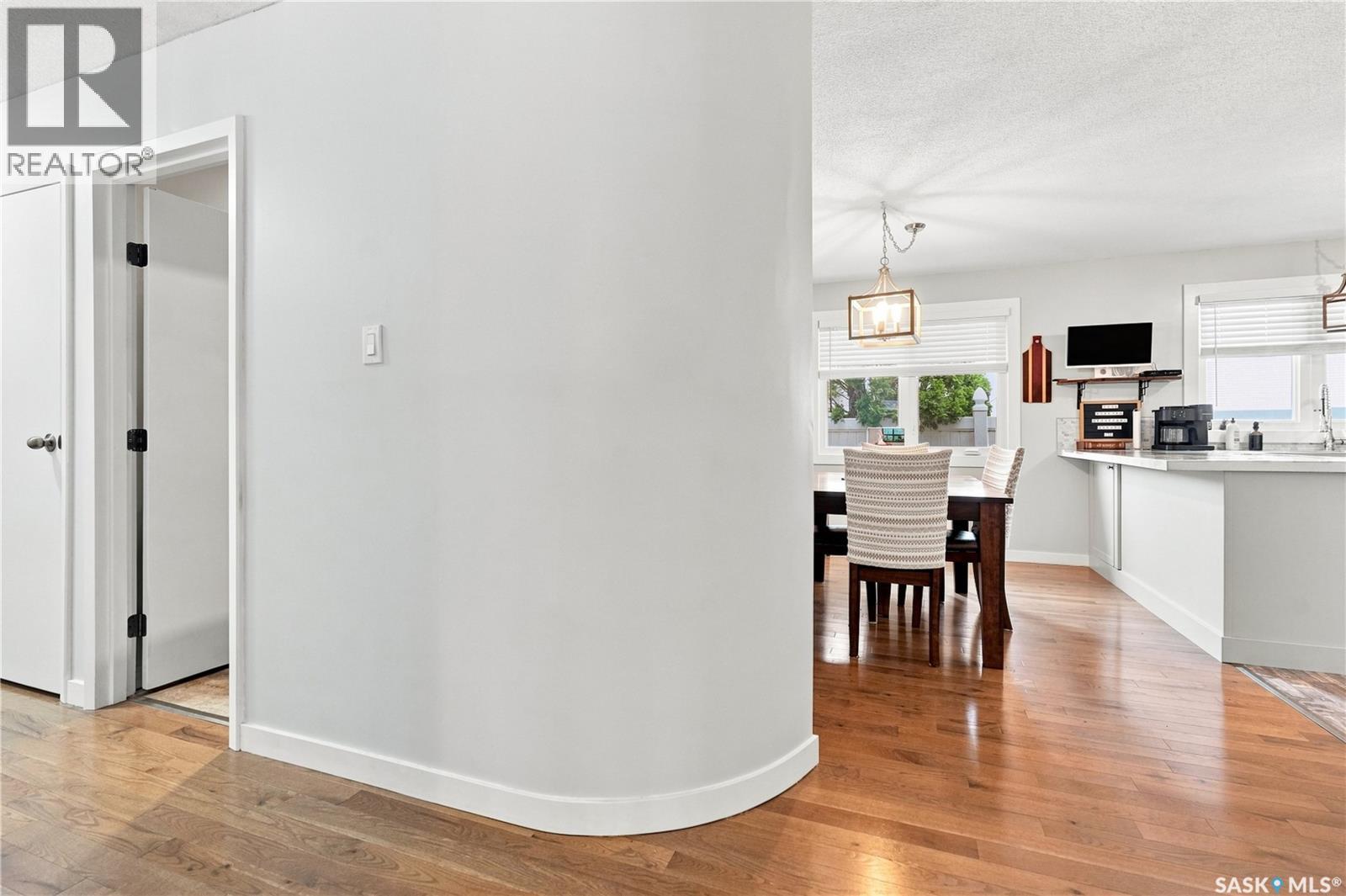 2 Springstein AVENUE - 12