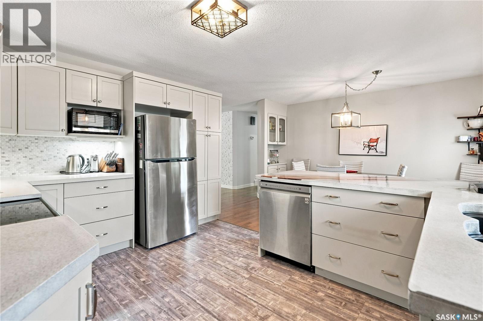 2 Springstein AVENUE - Image 21