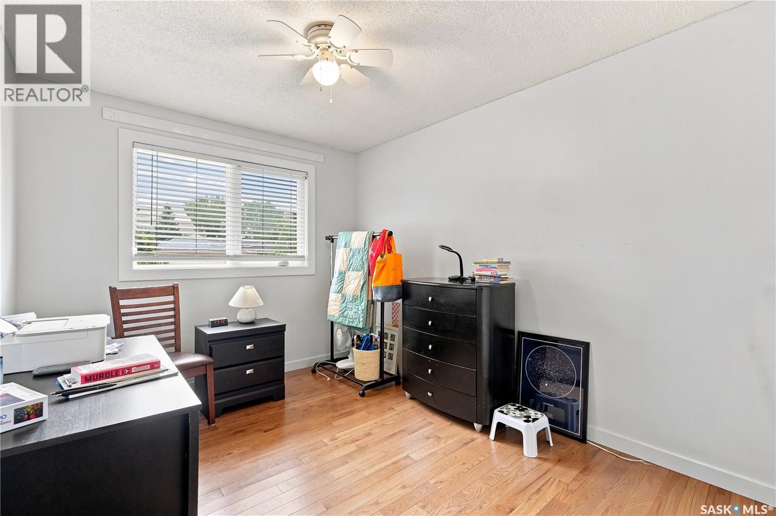 2 Springstein AVENUE - Image 25