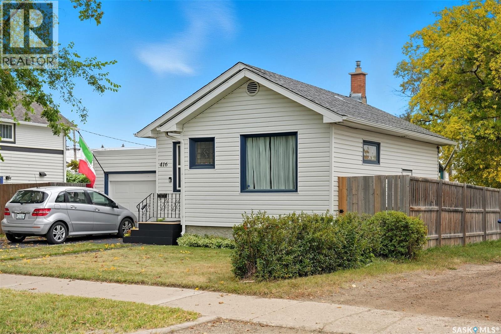 416 Taylor STREET W