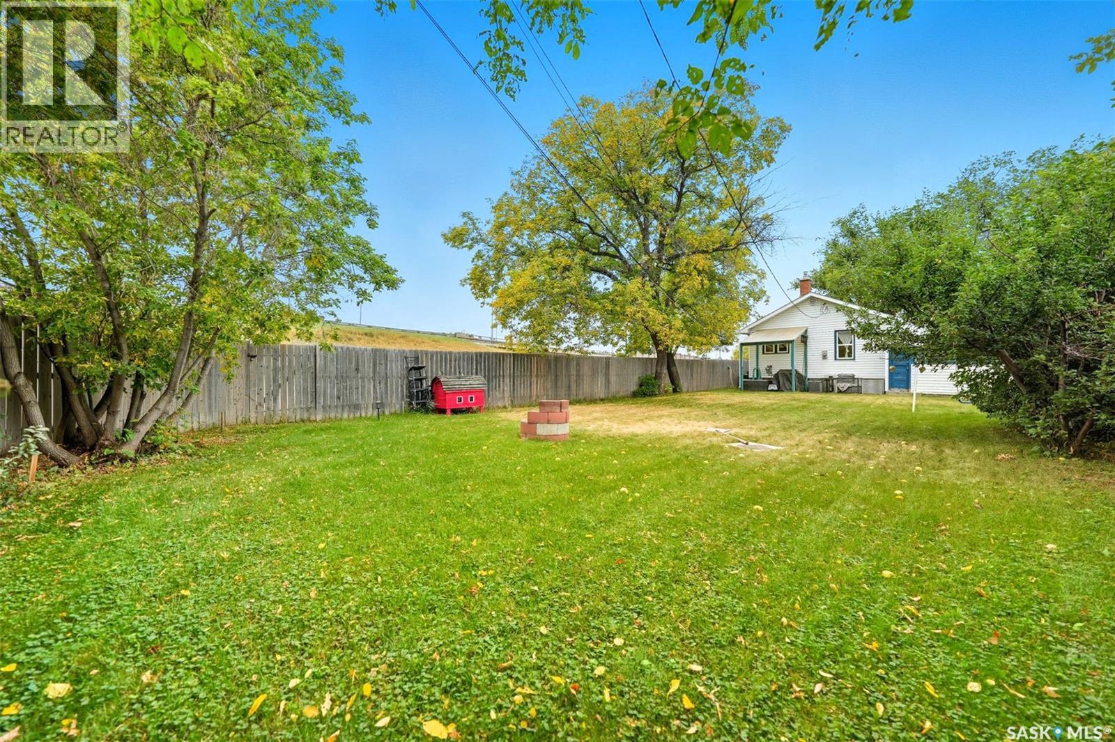 416 Taylor STREET W - 20