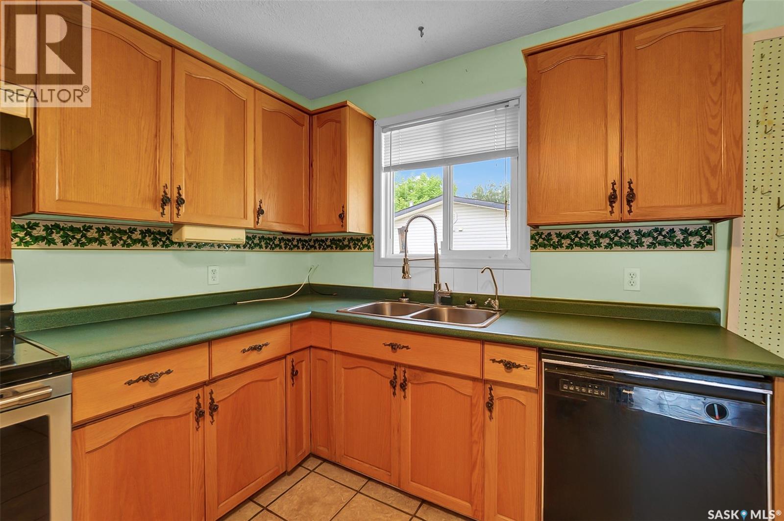 504 4th AVENUE W - Image 16