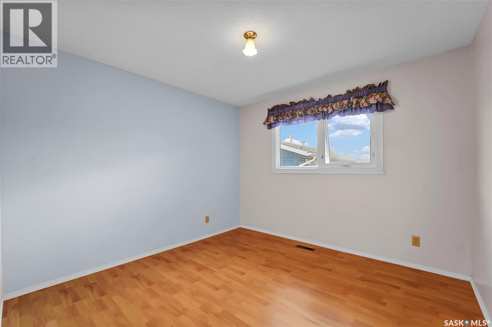504 4th AVENUE W - Image 25
