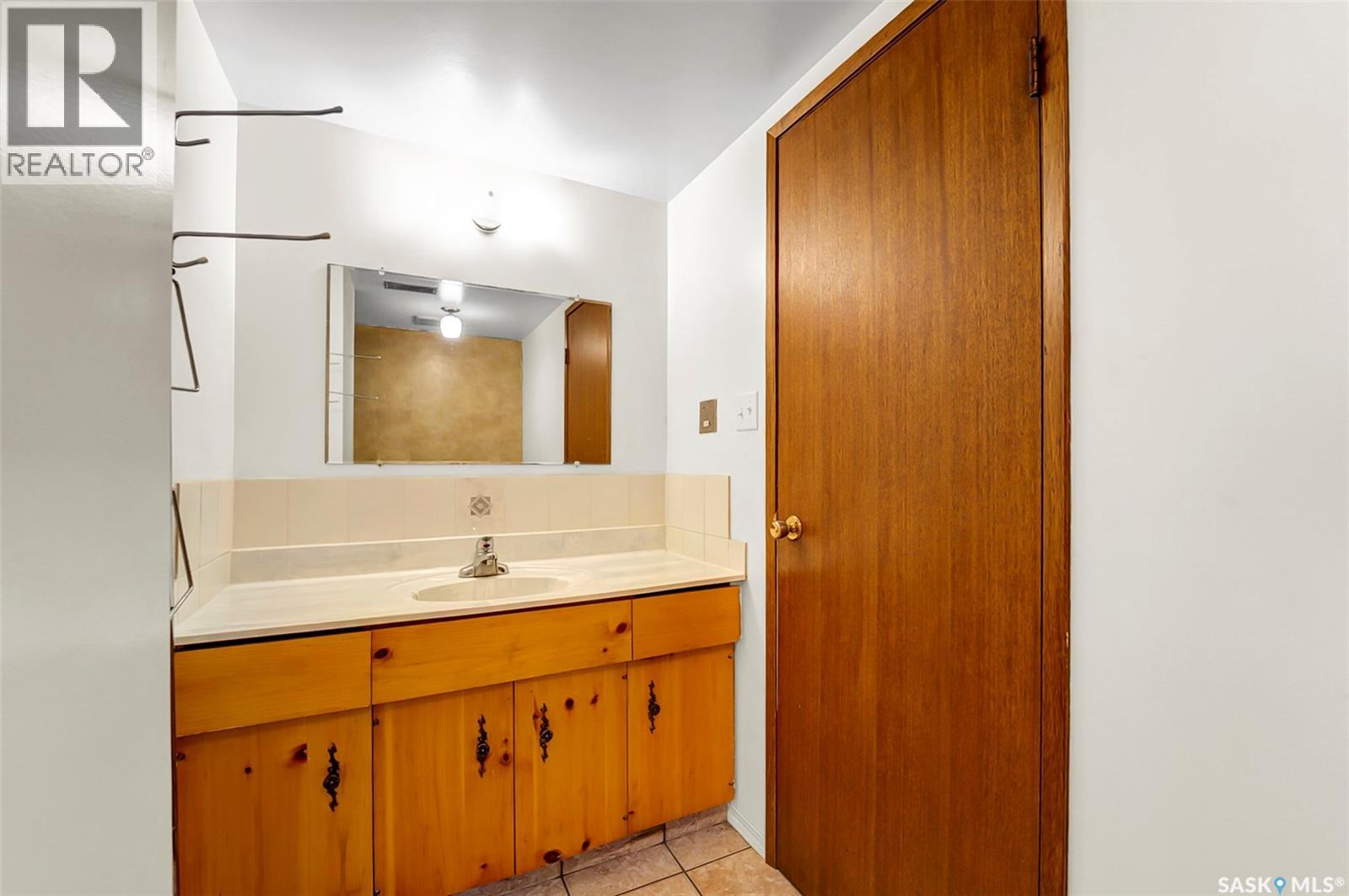 504 4th AVENUE W - Image 37