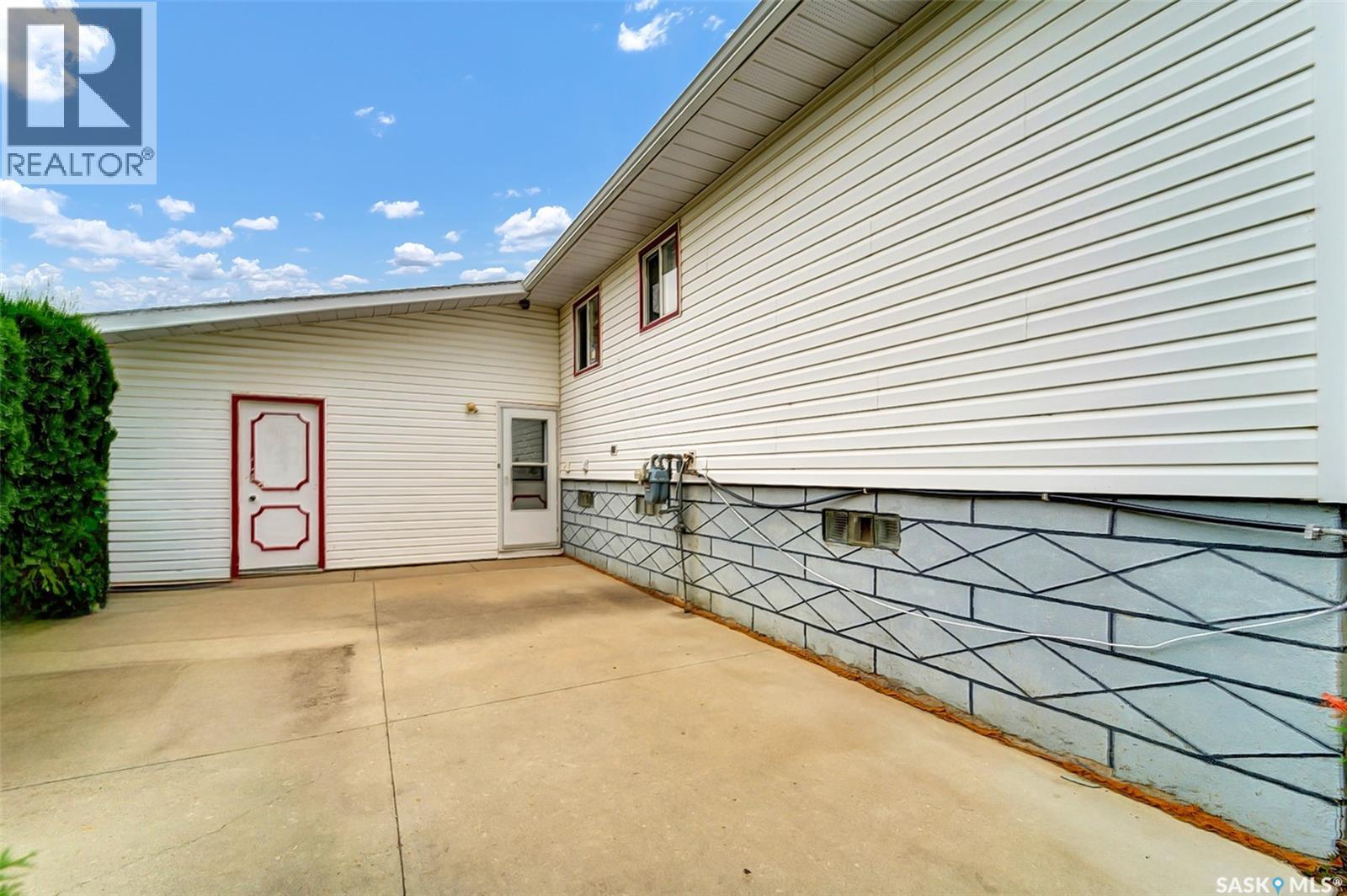 504 4th AVENUE W - Image 48