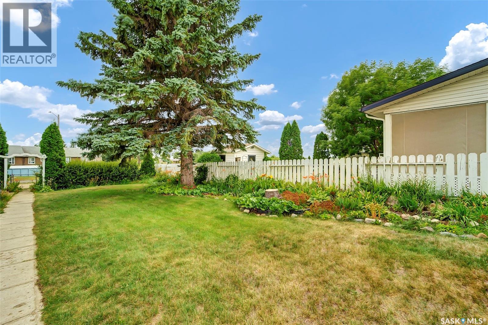 504 4th AVENUE W - Image 49