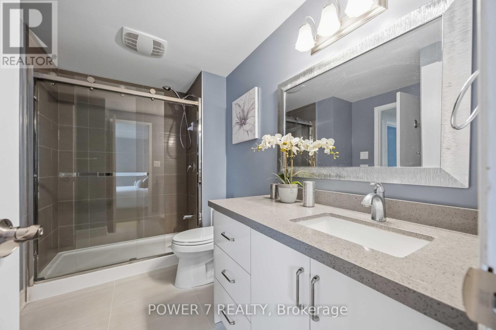 139 CAROLBREEN SQUARE - 31