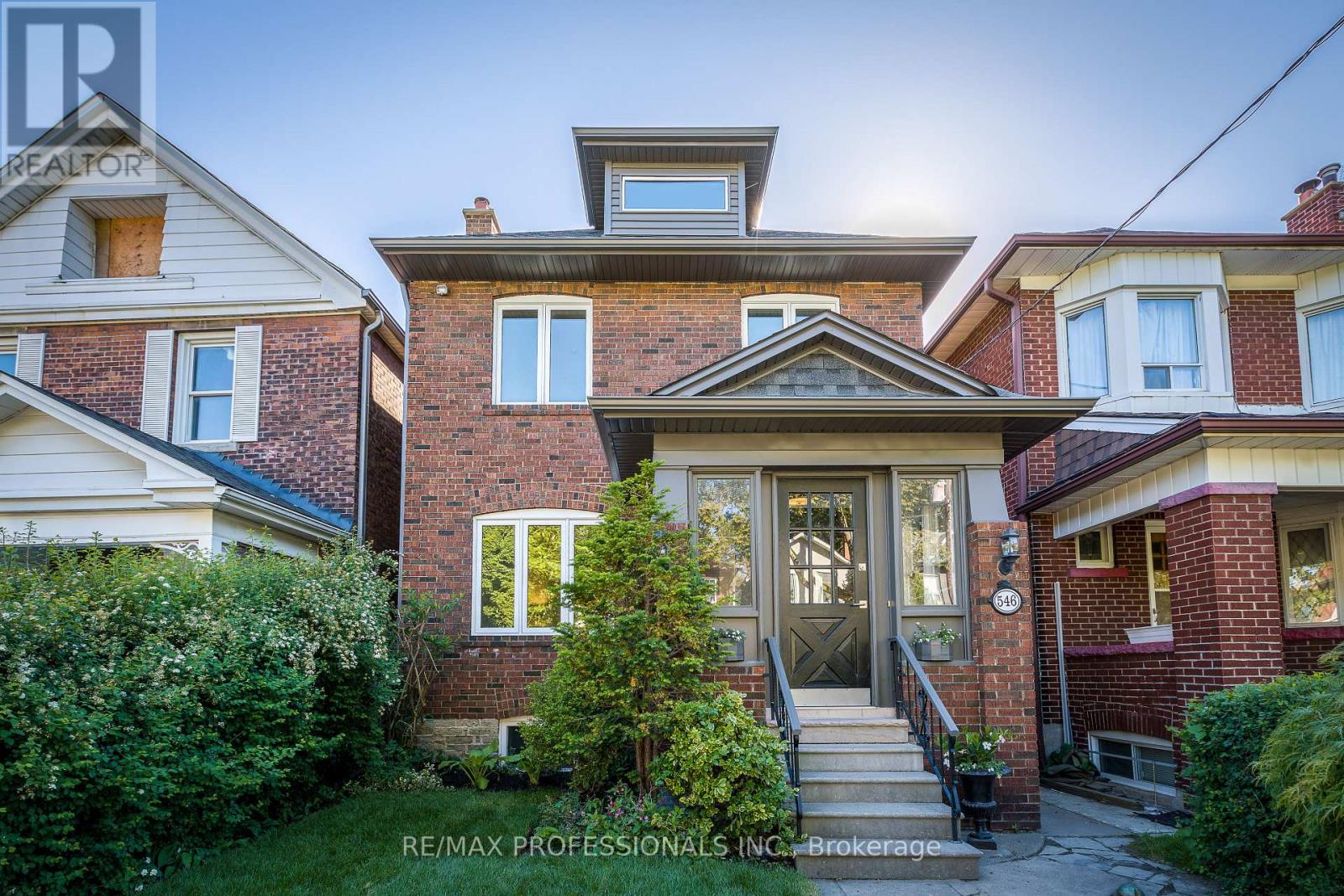 Photo of 546 Beresford Avenue