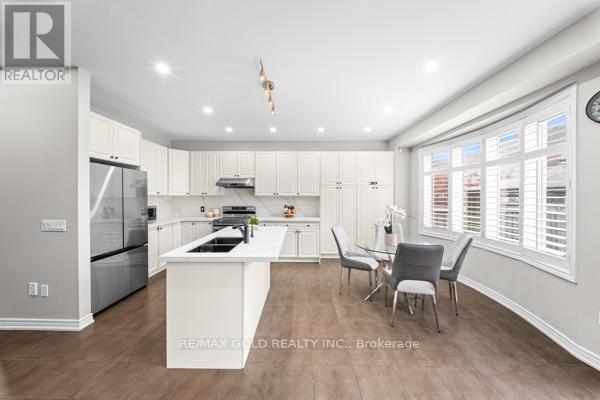 10 ROUGEBANK AVENUE - 14