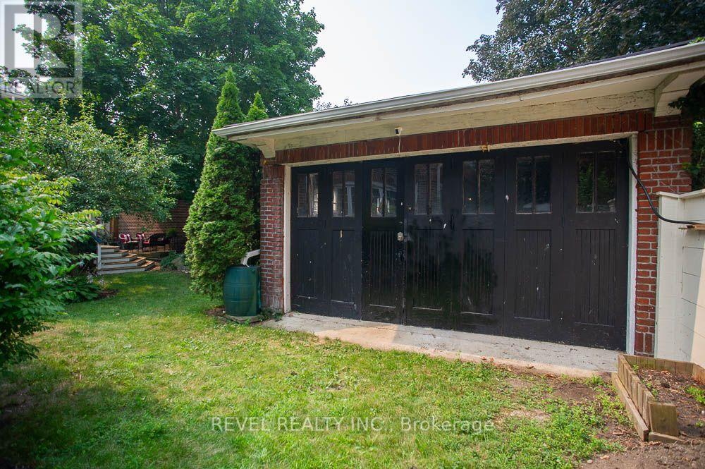 116 DUFFERIN AVENUE - Image 34