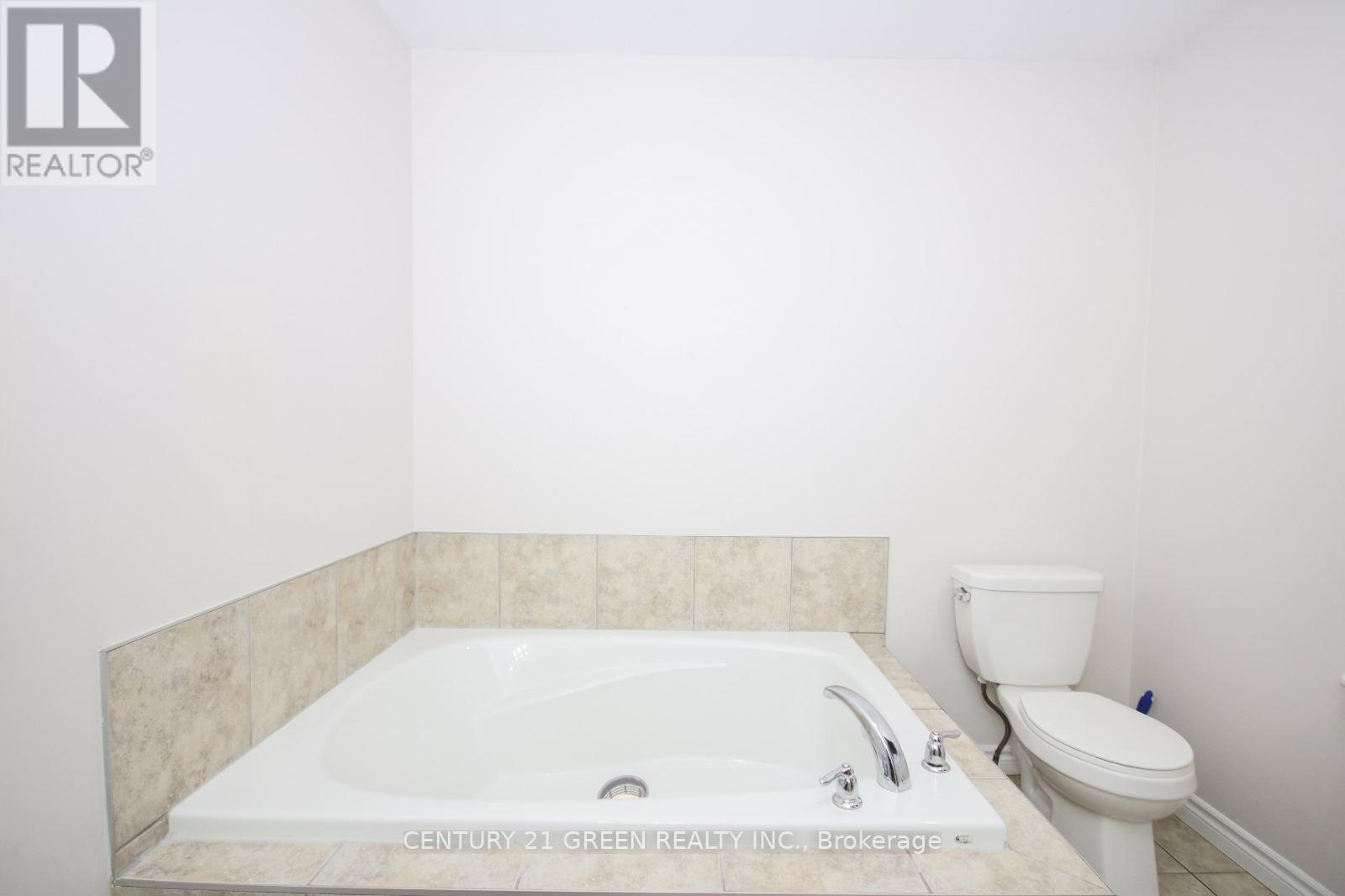 19 ENGLAND TERRACE - Image 10