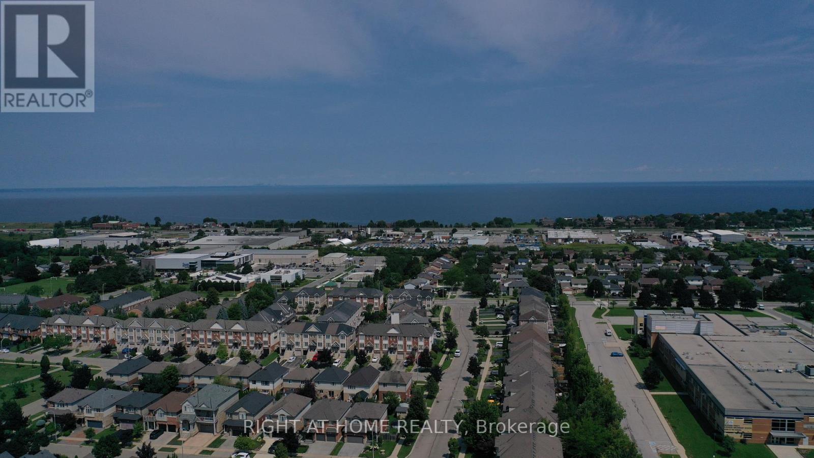 95 HEMLOCK WAY - Image 39