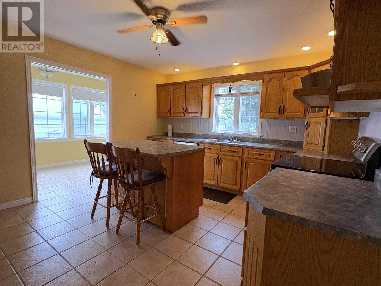 Property 27 of 45 of 454 HILLSIDE BOULARDERIE Road