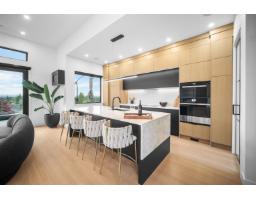 8102 Wiltshire Place, Delta, BC V4C6T2 Photo 9