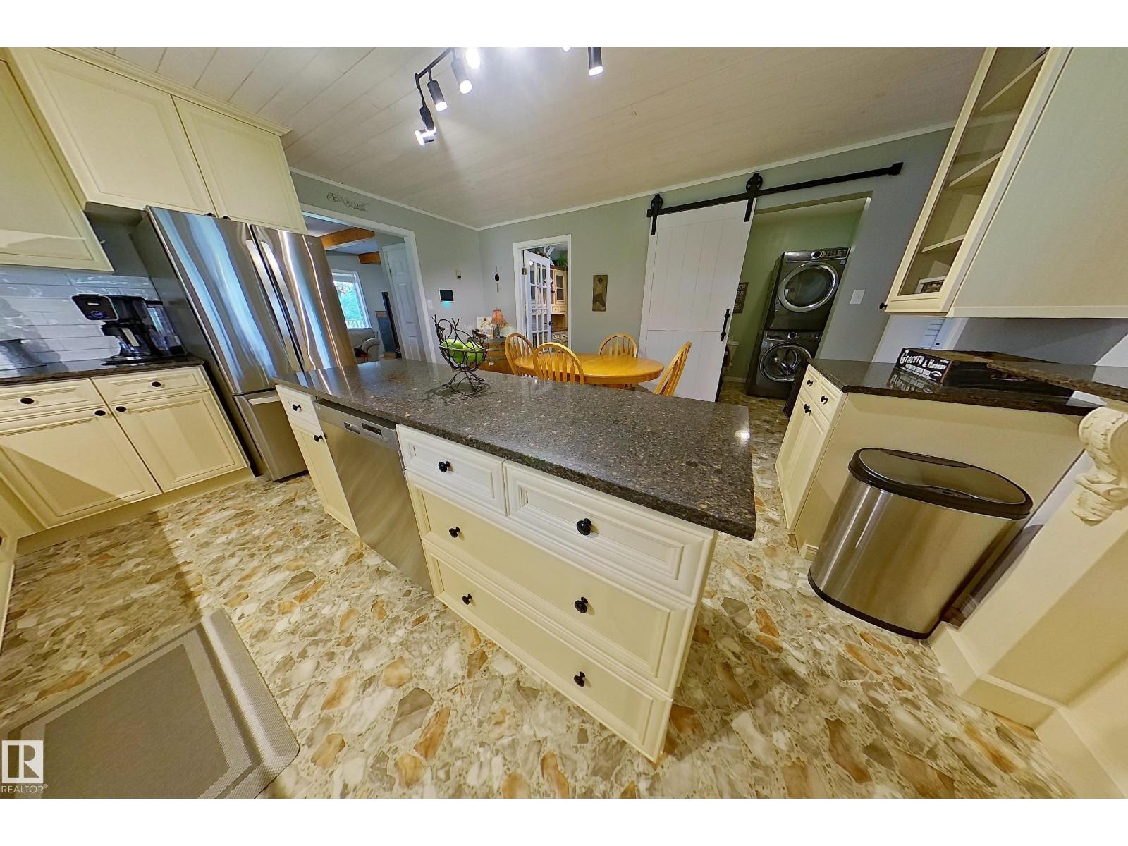 8027 TWP 524 - Photo 16