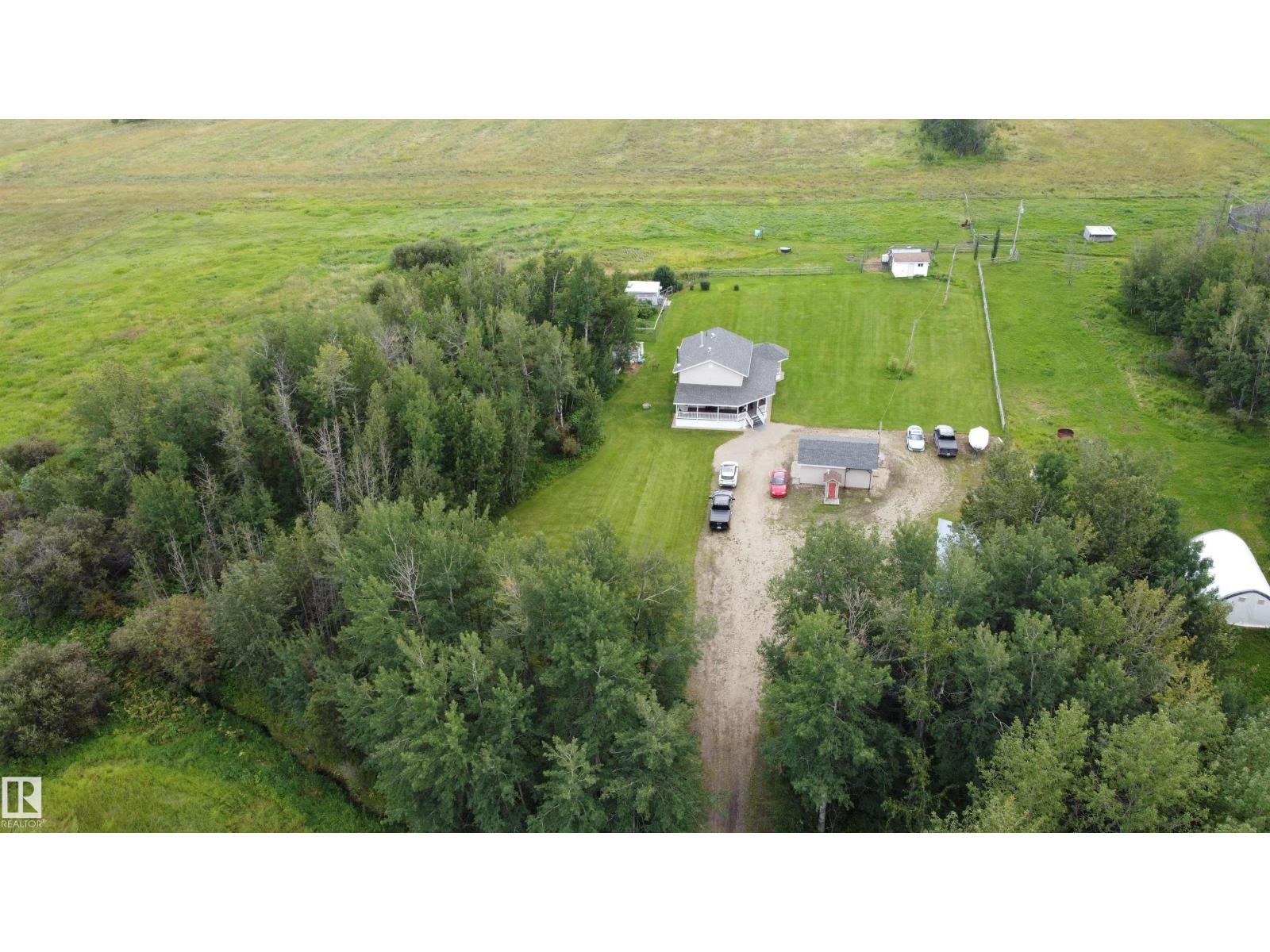 8027 TWP 524 - Photo 35